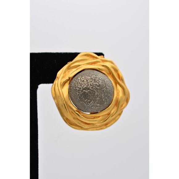 Vintage Clip On Earrings Brushed Gold Matte Brutalist Chunky Heavy 1980s BinAK - Picture 7 of 12